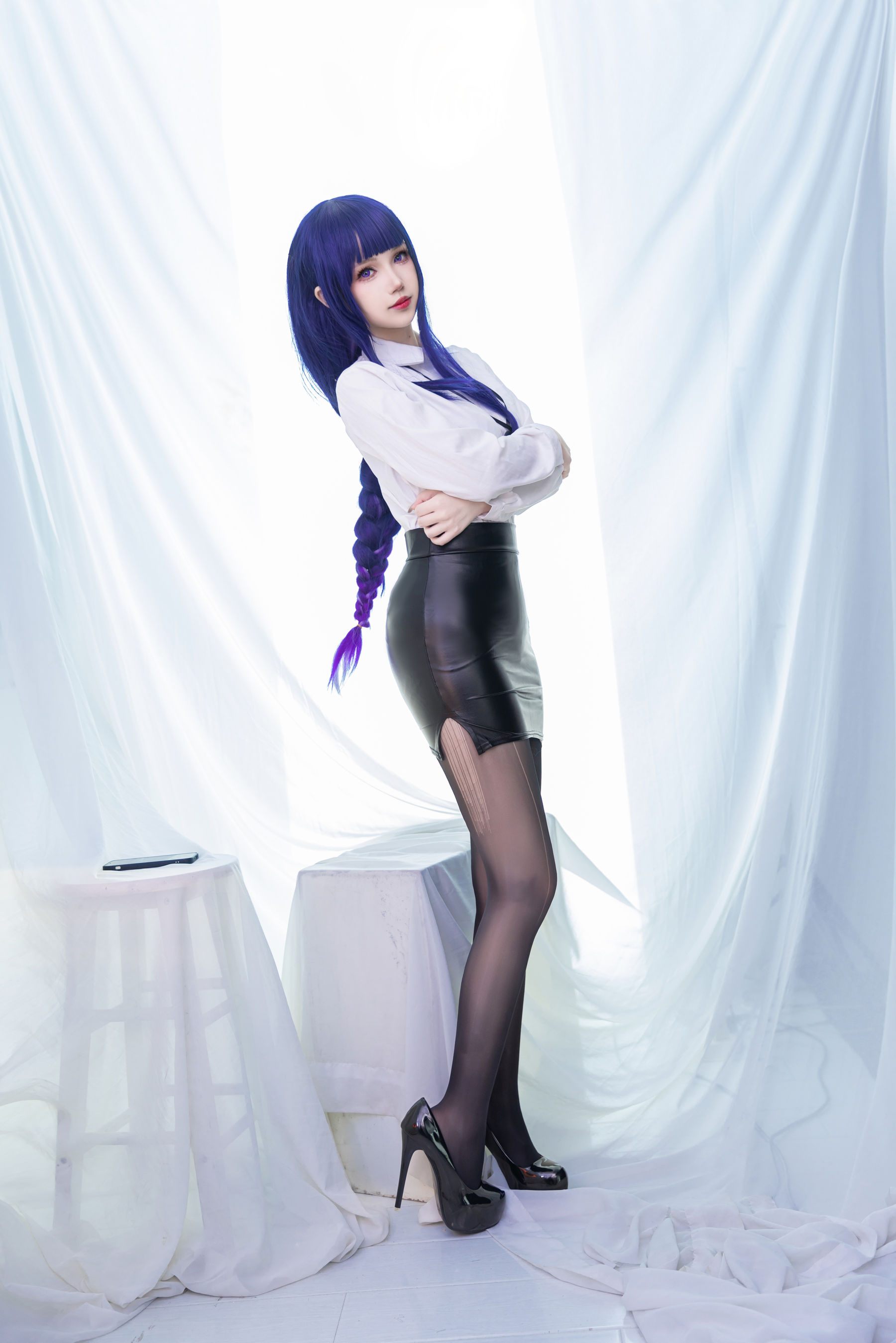 雪晴Astra白衬衫黑色短皮裙COS雷电将军