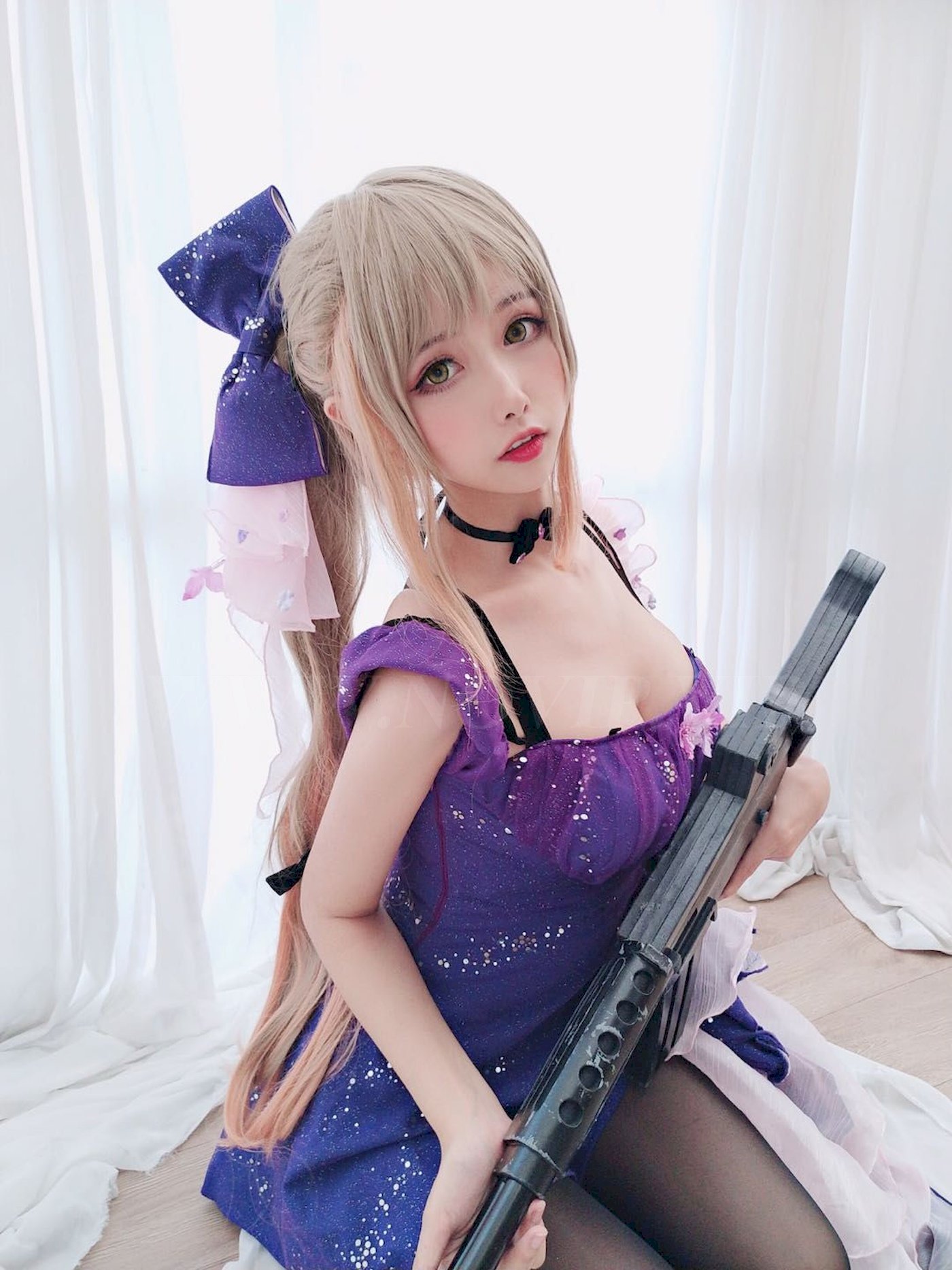 Momoko葵葵黑丝美腿紫色长裙COS K2