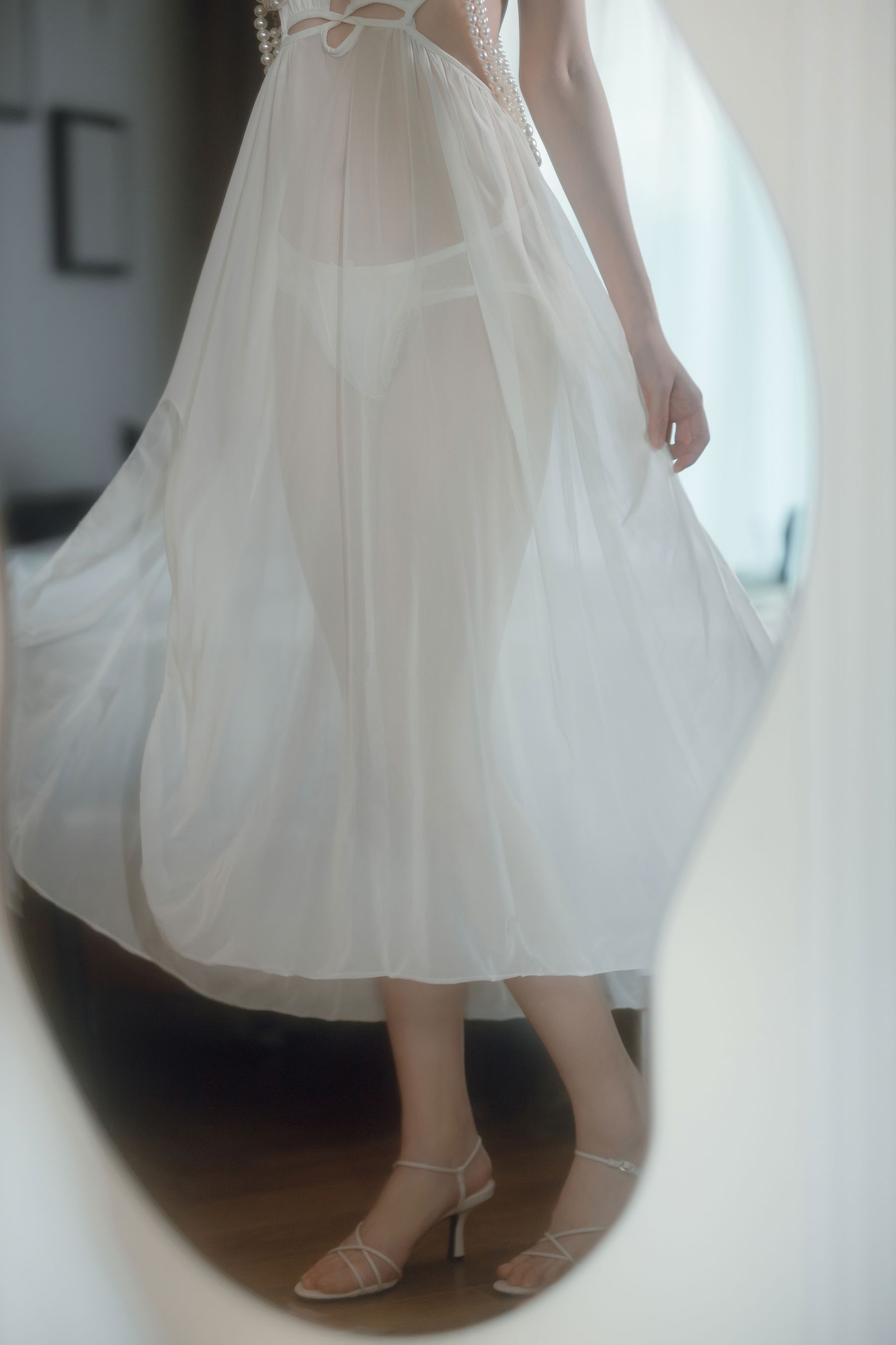 许岚LAN白裙修长美腿短发系列清纯写真