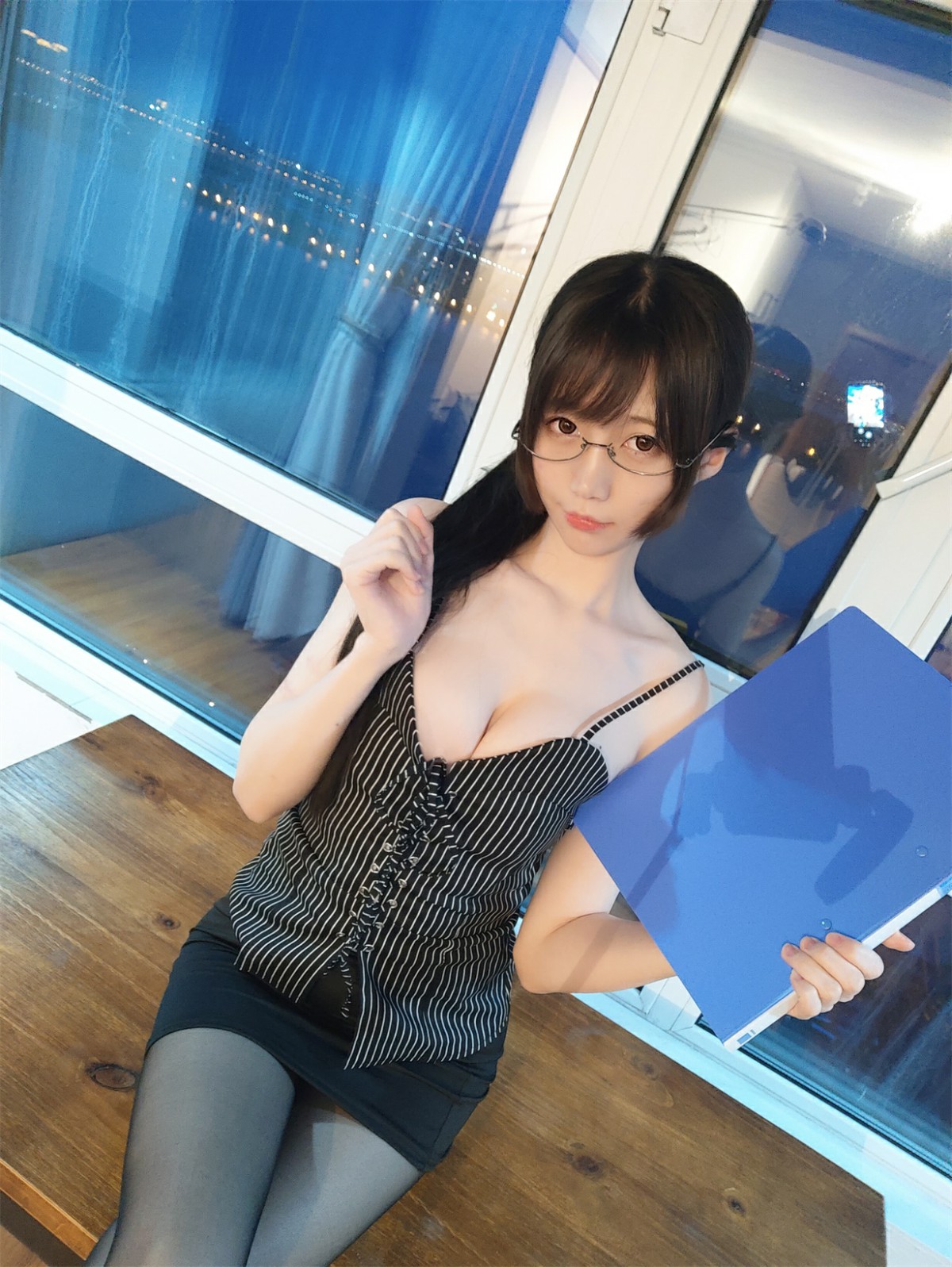 图片[4]-[Cosplay]NAGISA魔物喵–自摄系列 NO.001 专属秘书 – COSPLAY-御萝部落